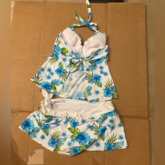 La Vie En Rose Swim Suit Tankini Size Medium Top & XL Bottoms **Read Descrip** - Picture 5 of 9